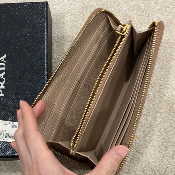 PRADA Saffiano long Wallet - Picture 6 of 15